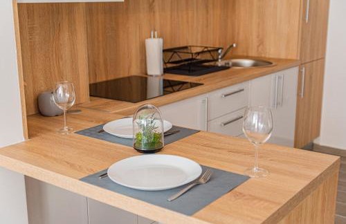 Jacuzzi - Flexible SelfCheckIns 20 - Zagreb - Luxury - Garage - Smart - Brand New - Apartments Repinc - Foto 16