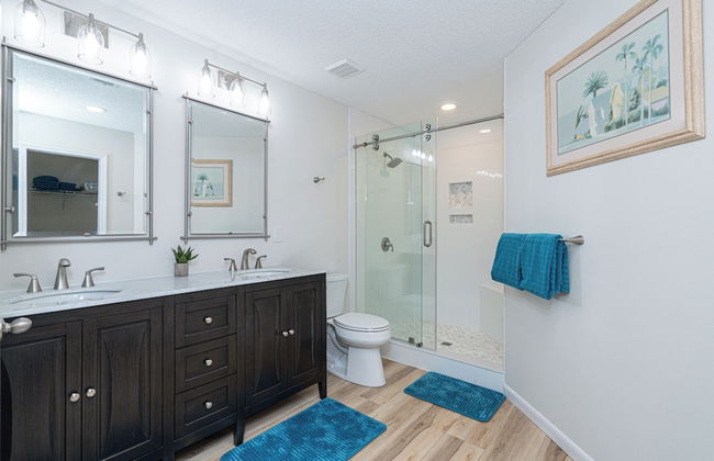 Renovated Home Near Beach and Shopping - Foto 22