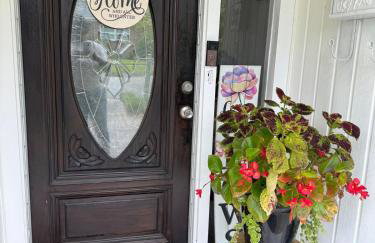 Larry's Love, Early check-in, late check-out! - Photo 1