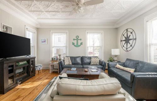 Arlies Digs One Block To Willard Beach - Foto 26