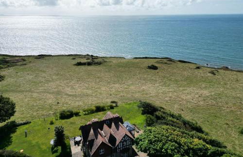Inglewood - Historic retreat with incredible sea views - Photo 28