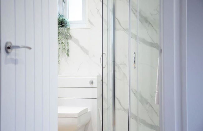 Stunning 3 Bedroom Lodge With Hot Tub in York - Foto 16