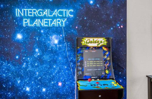 Intergalactic Abode at East Downtown - Foto 8