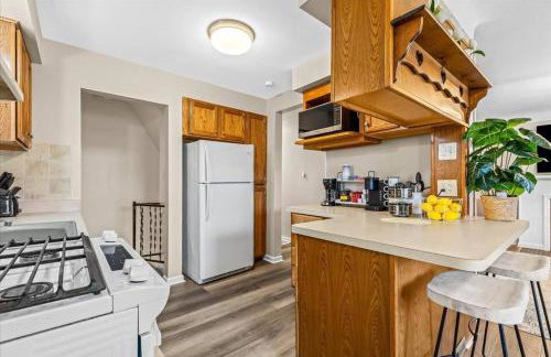 Newly Renovated 4 Bedroom 2 Bath Downtown Dearborn - Foto 10