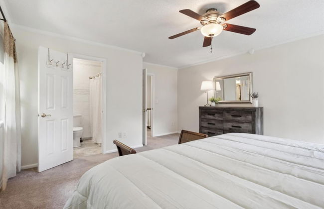 Enchanted Forest - 4 2 30 day pet Friendly - Photo 24