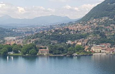 La Terrazza sul Lago di Como con garage - Photo 39