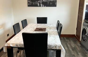 4 bed bungalow near Airport - Foto 30