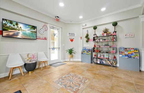 Fabulous Windsor Hills View - Huge pool deck - newly redecorated open plan - Foto 58