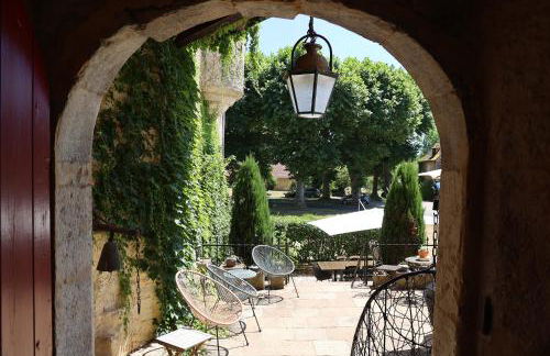 Château de Saint Chamarand - L'AILE Renaissance & LA TOUR médiévale - Foto 43