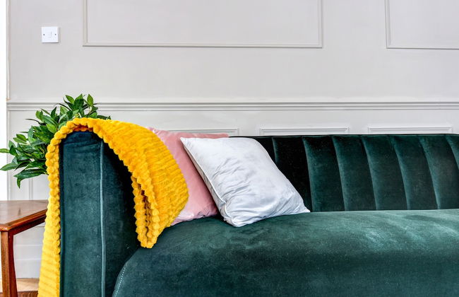 Beautiful 4 Bed House, 3 Minutes to Sea, Sleeps 8 - Foto 16