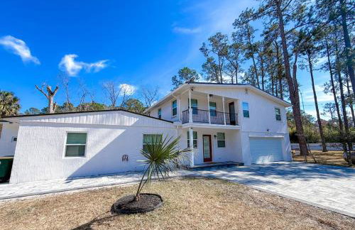 Jax 5BR Family Paradise -Hot Tub-Game Room-Patio- - Photo 5