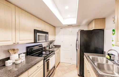 *Eclectic hidden Gem / Tiki Bar and Pool* - Foto 7