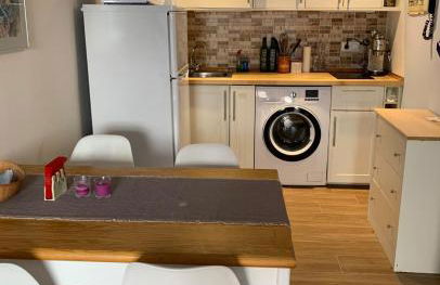 Cosy Apartment in L Escala, 7 mins walk to the closest beach, Riells - Foto 9