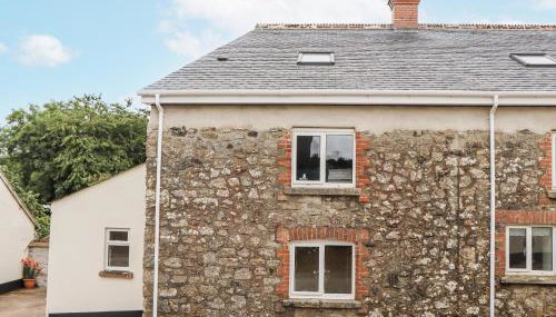 Aunty Junes Cottage - Photo 1