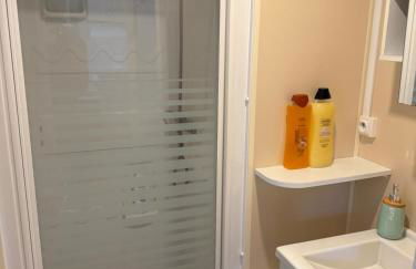 Apartamento con piscina y jardín - Foto 17