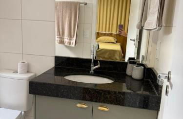 Luxo e Lazer Apto 2Qtos 1 Suíte AC e Rooftop - Foto 19