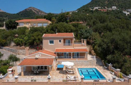 Elena Costa - Photo 11