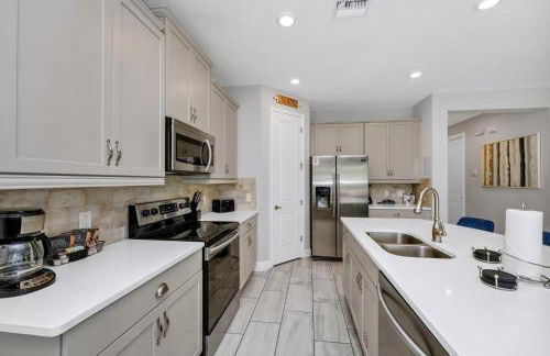 Grand Home Near Disney With Private Pool, Air Hockey Table And Waterpark & Resort Access At Encore Resorts Reunion - 401Sf - Foto 8