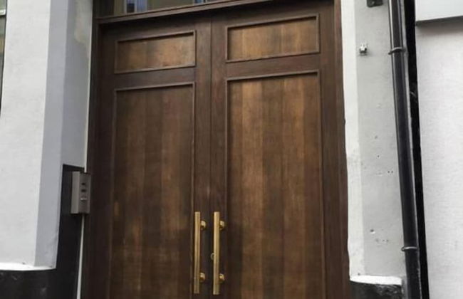 StayPlus Central Apt Balcony - Photo 9