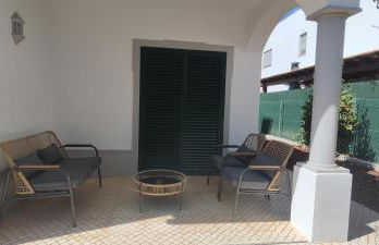 Villa Pretty Stunning House with Garden and Private Swimming Pool - Foto 27