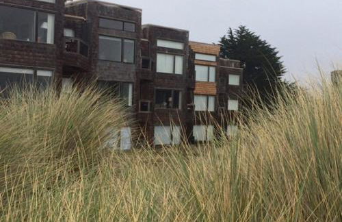 A Total Distanced Coastal Experience! - Foto 24