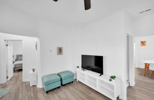 Quiet Family Home - Downtown, Pet Friendly, 4 Beds - Foto 12