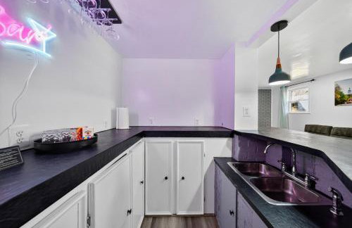 4BR House Mins to Downtown Annapolis with Firepit, Basement Bar, & Sleeps 12 - Foto 25