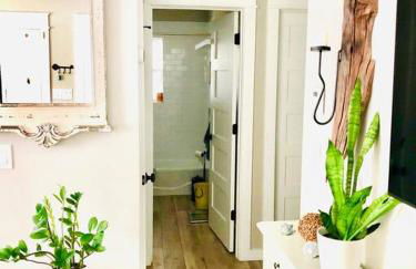 Jacksonville Blue Bungalow Retreat Comfortable 2 Bedroom Haven - Foto 14