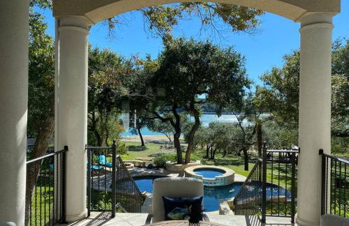 Luxury Lake House w/ Heated Pool & Multiple Spas - Foto 7