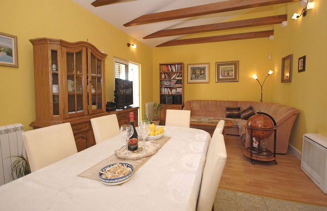 Picturesque Escape Holiday Home With Pool and Sauna - Foto 12