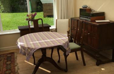 Apartment in the village of Moelfre - Photo 3