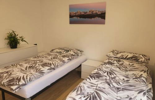 Apartment Sweet Retreat - Photo 18