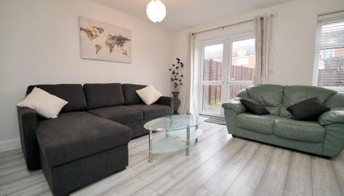 Clothier House - Stylish 3Bed Haven, WiFi & Driveway Parking - Foto 5