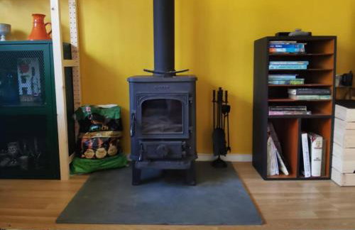 2bed Cabin w/ Parking Near Snowdonia National Park - Photo 37