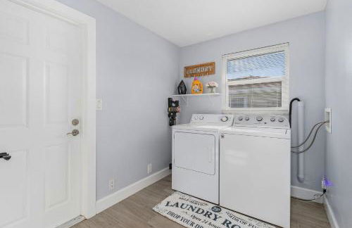 Villa Tiki w/ heated Pool very quiet & green Oasis - Photo 27