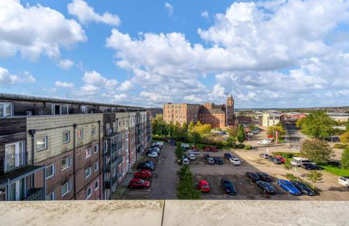 Cosy Central 2-Bed Flat City View & Parking - Foto 13