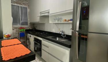 Apartamento com AR Condicionado splint, condomínio com piscina 2 Qts, próximo à praias e ao pavilhão de Carapina com portaria 24h - Foto 2