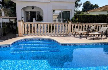 Chalet independiente con piscina - Foto 10