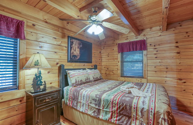 Creek Heaven - 2 Bedrooms, 2 Baths, Sleeps 6 Cabin by RedAwning - Foto 3