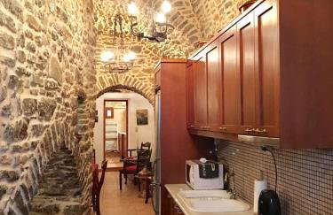 Medieval Double Storey Stone House in Pyrgi Chios - Foto 17
