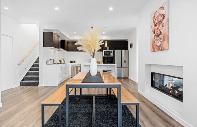 A LUCKIE CHARM - 5-BEDROOM TOWNHOUSE - Foto 10