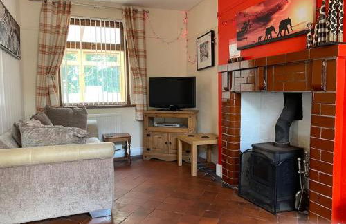 Quirky Cottage with Private Garden Nr New Quay Cardigan Bay - Photo 24