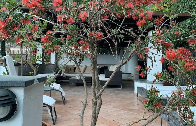 Upper Class - Photo 18