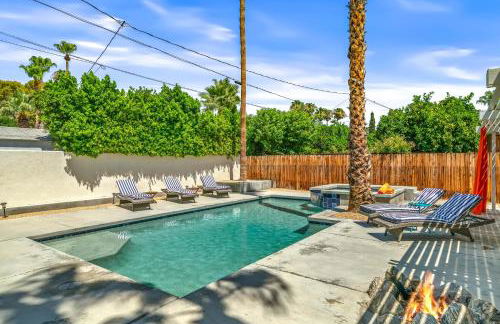 Palm Springs Home with a Resort Style Backyard -Joy pool hot tub views - Foto 9