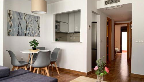 ᔓ Alameda de Capuchinos by DV Properties ᔕ - Photo 3