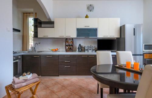 Sea apartment by beach Vine, olive oil tasting, kajaks, grill - Photo 4