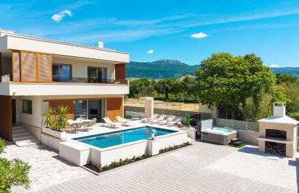 Villa San Pietro A Luxurious Seaside Retreat in Kaštel Štafilić - Foto 42
