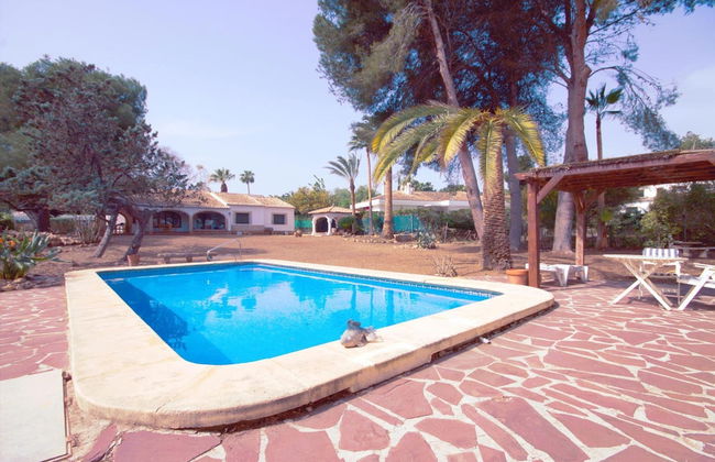 Rosal in El Tosalet With 5 Bedrooms and 3 Bathrooms - Foto 1