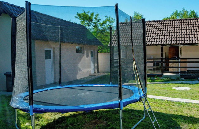 House - Sleeps up to 11, hot tub & Free Parking - Foto 19