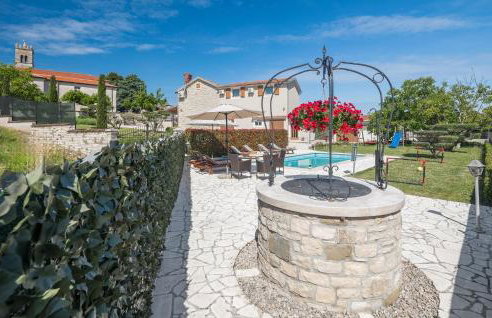 Four-Bedroom Apartment In Nova Vas - Foto 10